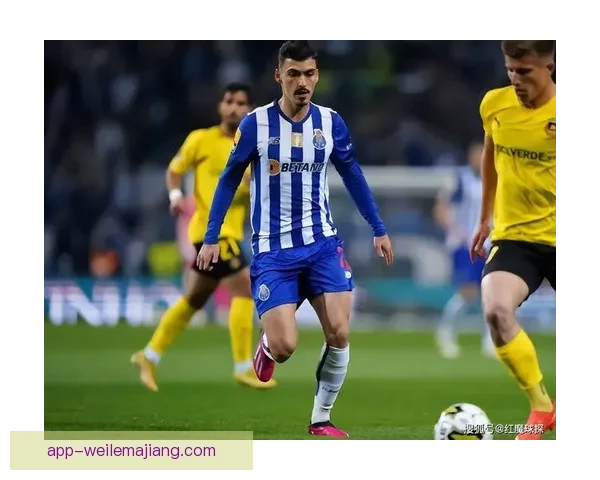 卡斯特罗尼轻取拉奴西亚全取三分 展现强大攻防实力